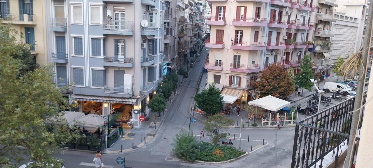 Lovely Apartment In The Heart Of Thessaloniki Center Екстериор снимка